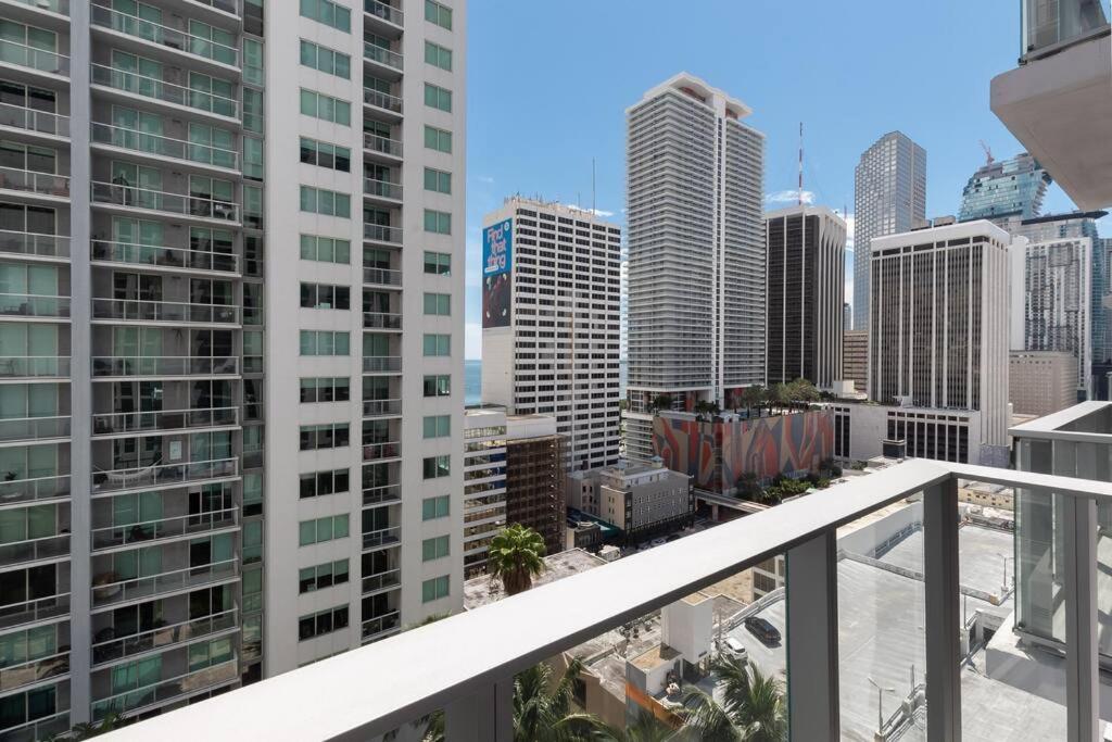 Stylish Modern Downtown Studio Free Parking Daire Miami Dış mekan fotoğraf